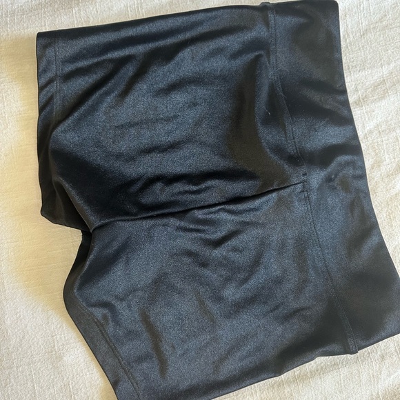 Slalom High Rise Infinity Short - Picture 3 of 4